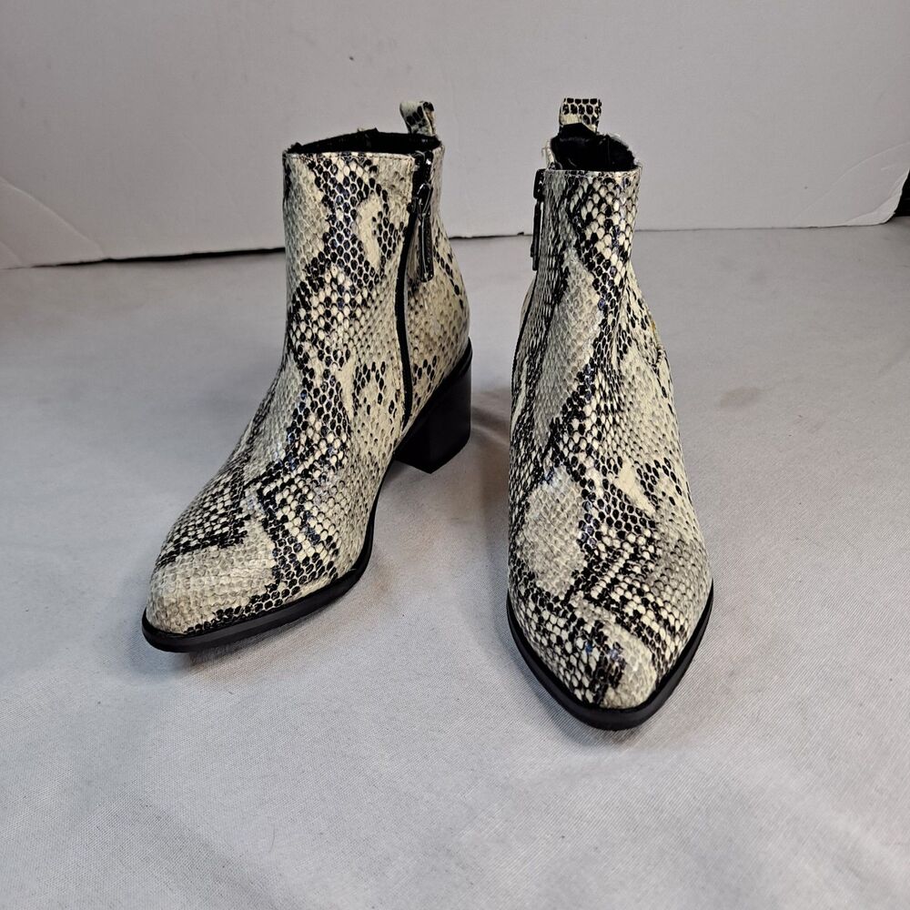 Blondo Elvina Ankle Boots Women's Size 6.5 Waterproof Leather Snakeskin Booties
